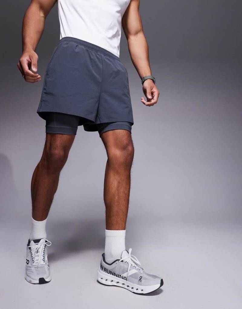 4505 - 2-in-1-Lauf-Shorts aus Ripstop-Nylon in Grafitgrau mit Reißverschlusstasche von 4505