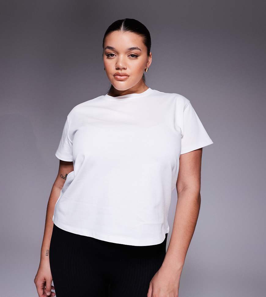 4505 Curve - Icon - Kastiges T-Shirt aus schnell trocknender Baumwolle in Weiß 4505 Curve - Icon - Kastiges T-Shirt aus schnell trocknender Baumwolle in Weiß von 4505