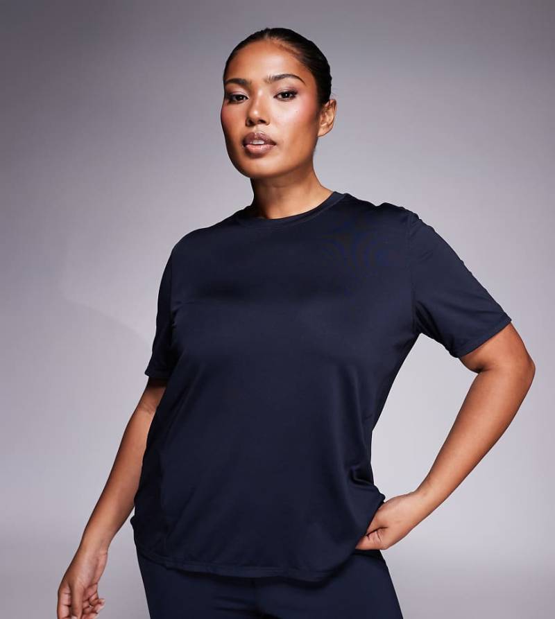 4505 Curve - Icon - Schnelltrocknendes Sport-T-Shirt in Marineblau von 4505