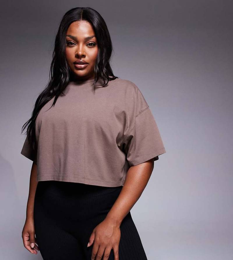 4505 Curve - Icon - Schweres Cropped T-Shirt aus Baumwolle in verwaschenem Taupe mit schnelltrocknendem Finish-Braun von 4505