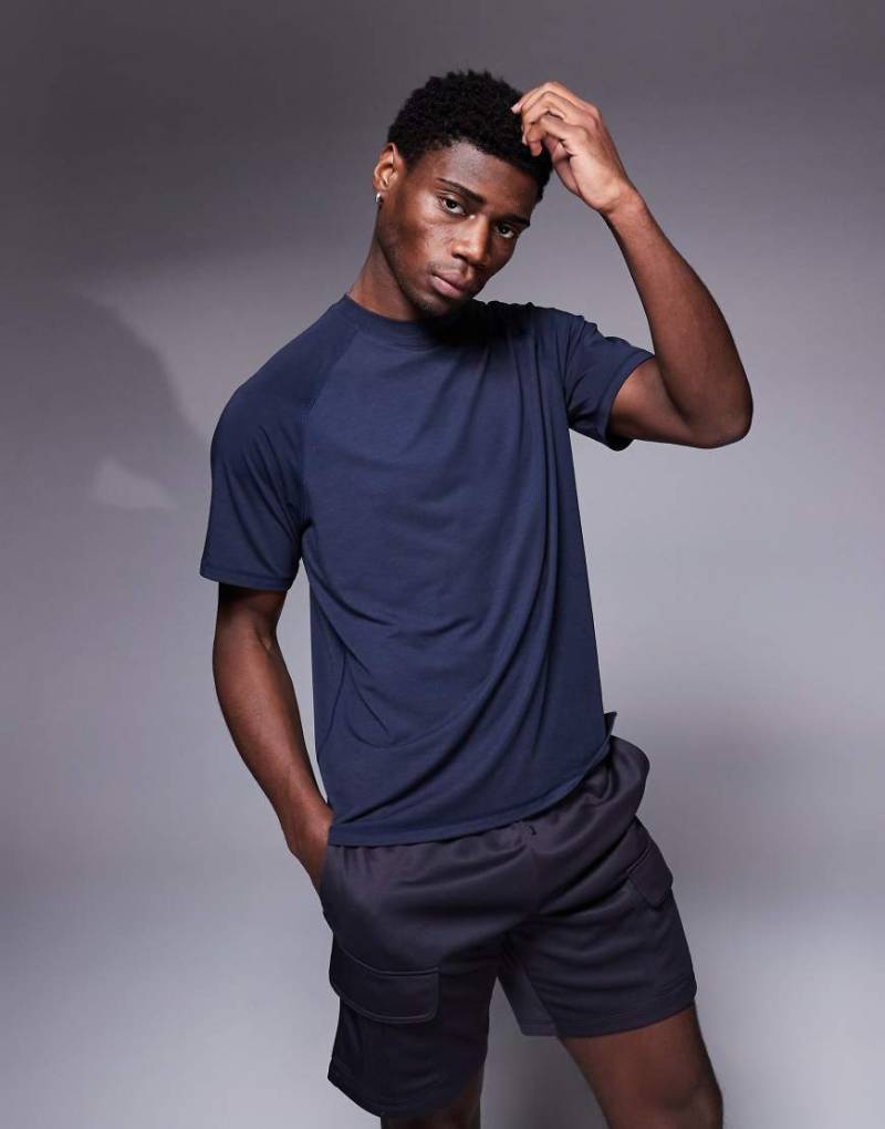 4505 - Icon - Kastiges Oversize-Sport-T-Shirt aus Performance-Jersey in Mitternachtsblau-Marineblau von 4505