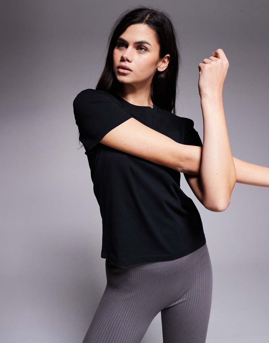 4505 - Icon - Kastiges T-Shirt aus schnell trocknender Baumwolle in Schwarz von 4505