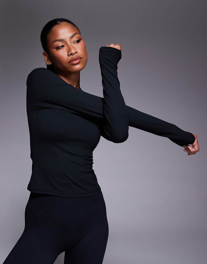 4505 - Icon - Knapp geschnittenes, langärmliges Shirt aus weichem Funktionsmaterial in Schwarz von 4505