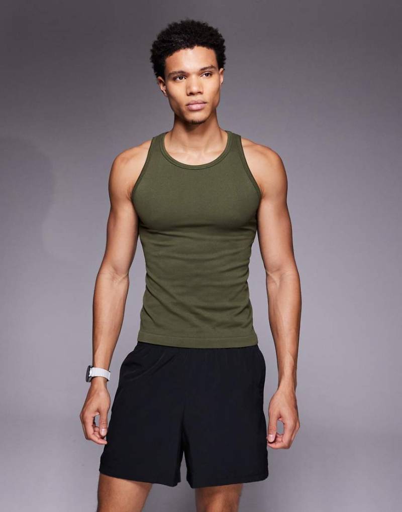 4505 - Icon - Nahtloses, geripptes Slim-Fit-Trägershirt in Khaki-Grün von 4505