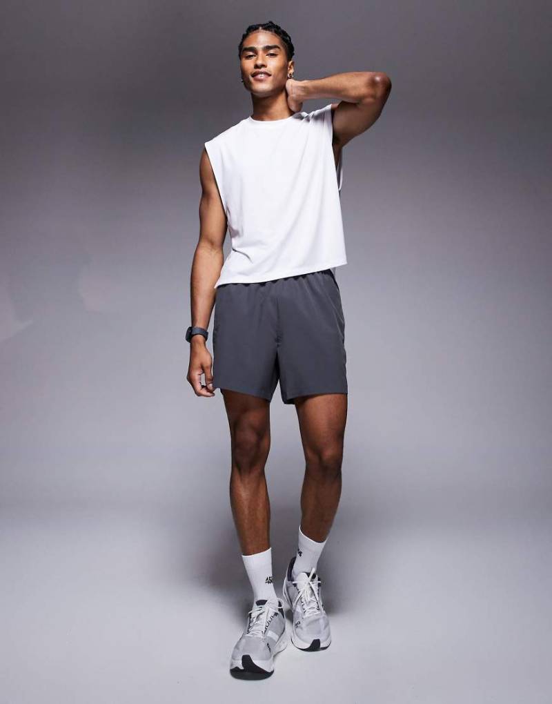 4505 - Icon - Schnell trocknende Trainingsshorts in Grafitgrau mit Reißverschluss-Taschen, 13 cm Schrittlänge von 4505