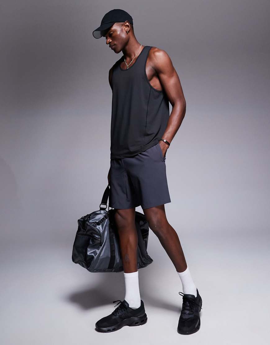 4505 - Icon - Schnelltrocknende Sport-Shorts in Anthrazit mit Reißverschlusstaschen, 13 cm Schrittlänge-Grau von 4505