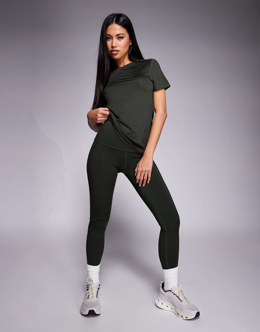 4505 - Icon - Sport-T-Shirt aus schnell trocknendem Material in Khaki-Grün von 4505