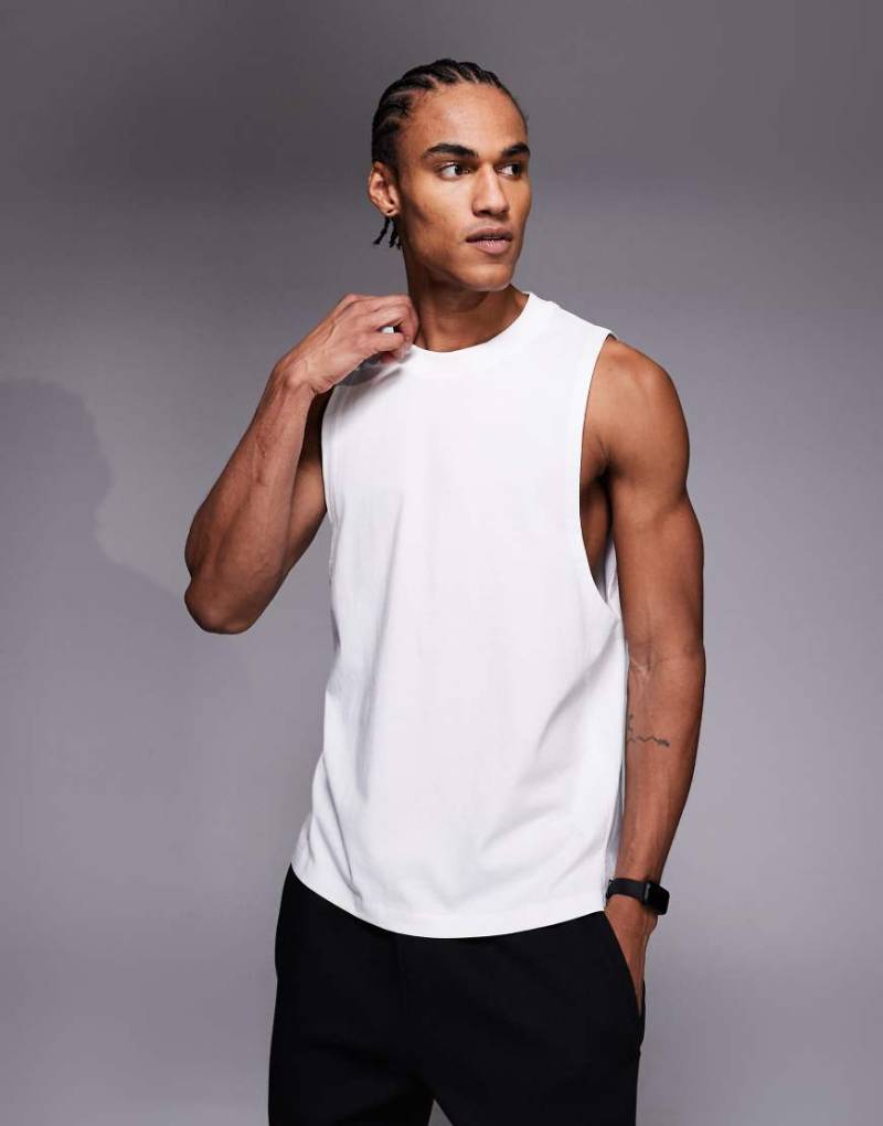 4505 - Icon - Sport-Trägertop aus schnell trocknender Baumwolle in Weiß mit tiefem Armausschnitt von 4505