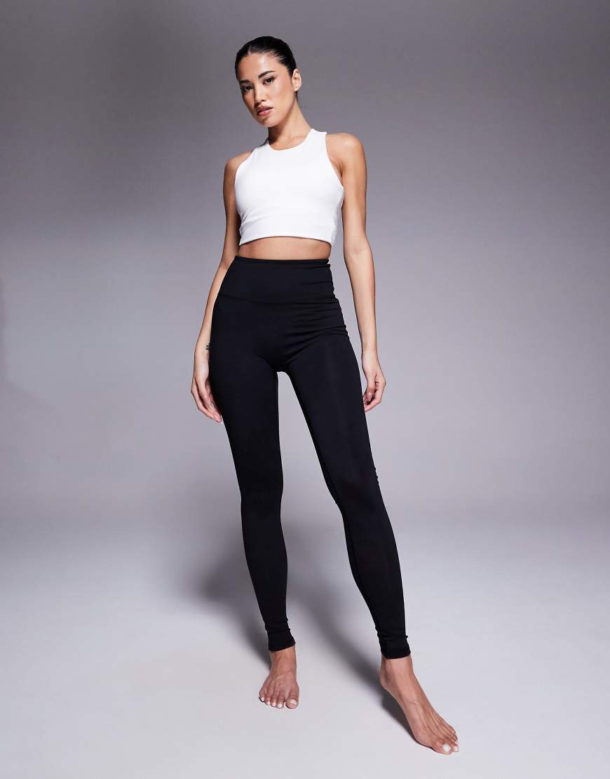 4505 - Icon - Weiche Yoga-Leggings in Schwarz mit minimalen Nähten von 4505