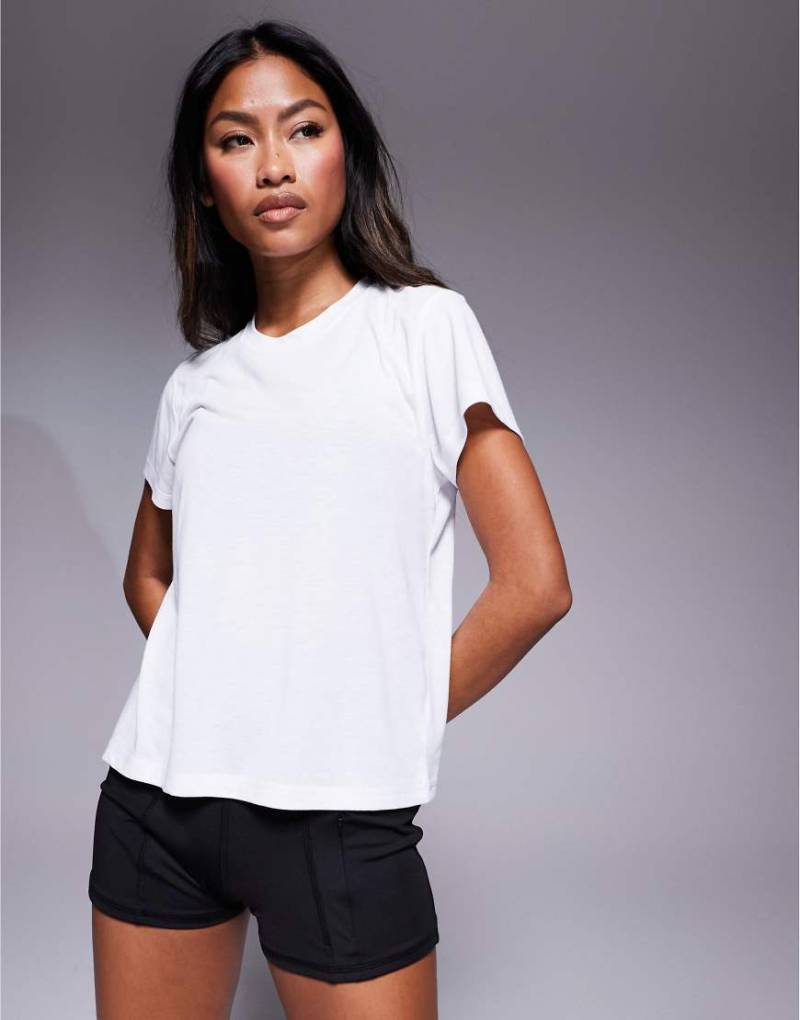 4505 - Kastiges Lauf-T-Shirt aus schnelltrocknendem Netzstoff in Weiß von 4505