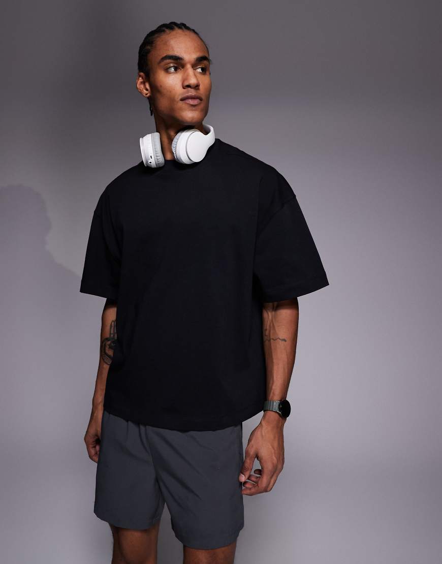 4505 - Kastiges T-Shirt aus schwerer Baumwolle in Schwarz mit überschnittenen Schultern und schnell trocknendem Finish von 4505