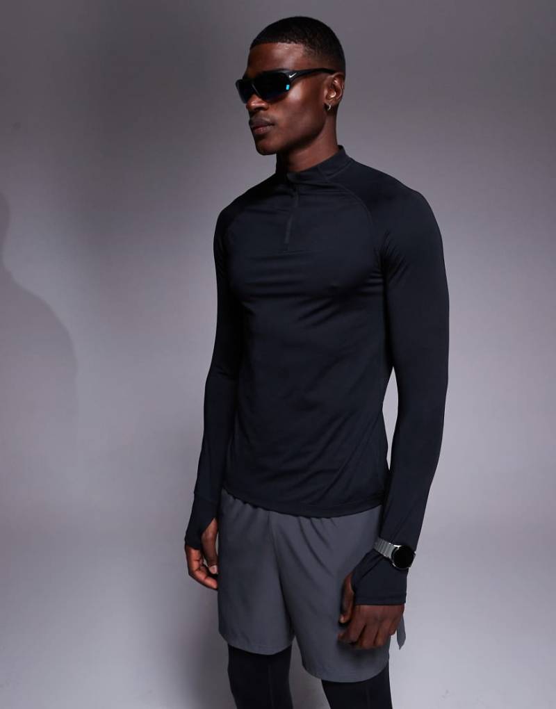 4505 - Langärmliges Baselayer-Laufoberteil im Slim-Fit-Design in Schwarz mit kurzem Reißverschluss 4505 - Langärmliges Baselayer-Laufoberteil im Slim-Fit-Design in Schwarz mit kurzem Reißverschluss von 4505