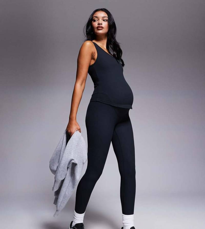 4505 Maternity - Weiche, gerippte Sport-Leggings in Schwarz mit hohem Bund von 4505