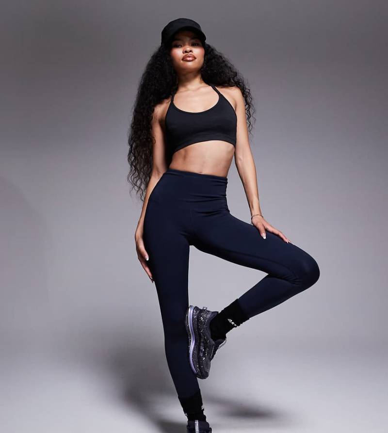 4505 Petite - Icon - Po-formende Sport-Leggings in Marineblau mit Innentasche und hohem Bund von 4505