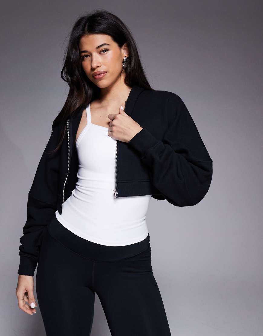 4505 - Rest Day - Schwere, extrem kurze Kapuzenjacke aus Baumwolle in verwaschenem Schwarz mit weiter Ärmelöffnung und Reißverschluss, 420 g/m² von 4505