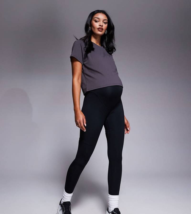 4505 Umstandsmode - Icon - Po-formende Sport-Leggings in Schwarz mit Innentasche und hohem Bund 4505 Umstandsmode - Icon - Po-formende Sport-Leggings in Schwarz mit Innentasche und hohem Bund von 4505