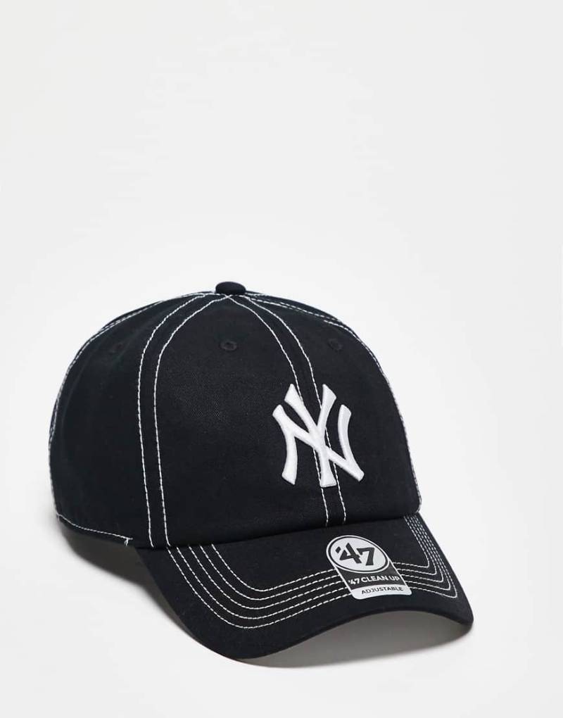 47 Brand - Clean - Kappe in Schwarz mit Kontrastnähten und NY-Yankees-Logo von 47 Brand
