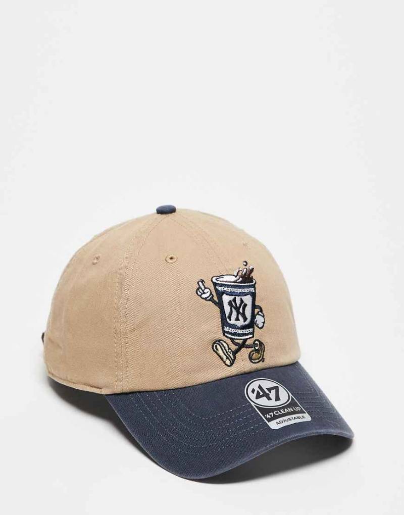 47 Brand - Clean Up - Kappe in Beige mit kontrastierendem Schirm und NY Yankees-Motiv-Neutral von 47 Brand