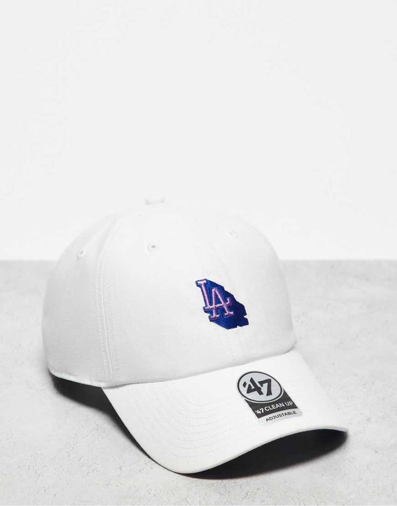 47 Brand - Los Angeles Dodgers - Kappe in Weiß mit „Clean Up"-Sticker und kleinem Logodetail von 47 Brand