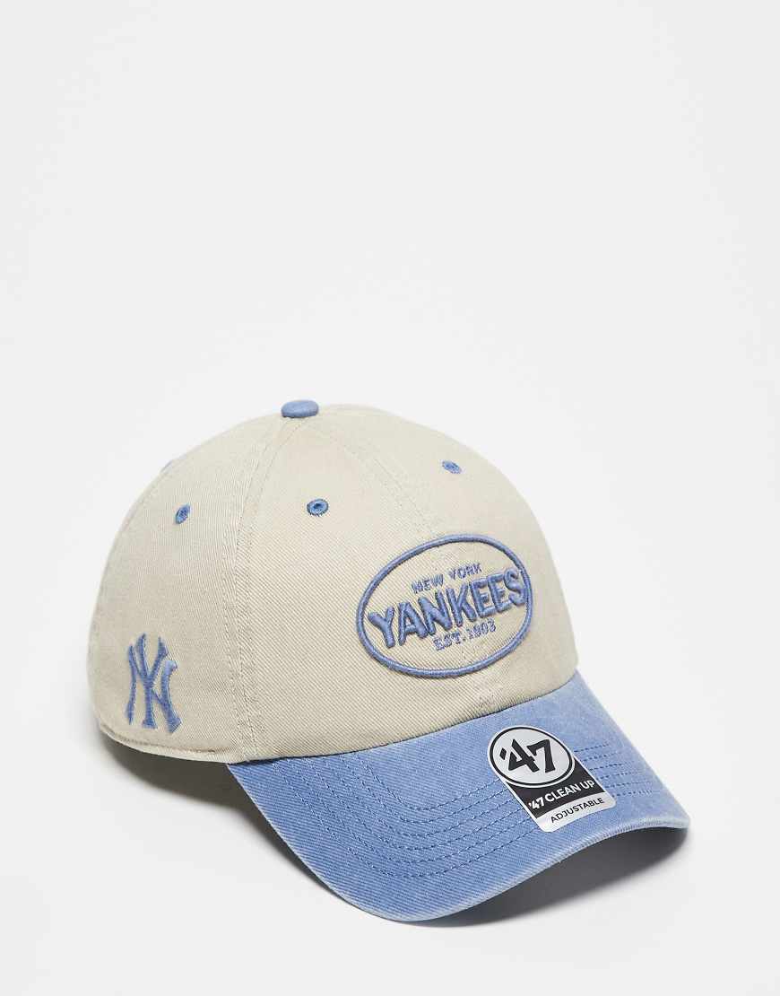 47 Brand - NY Yankees Clean Up - Kappe in Beige mit kontrastierendem Schirm und Bubble-Schriftzug-Neutral von 47 Brand
