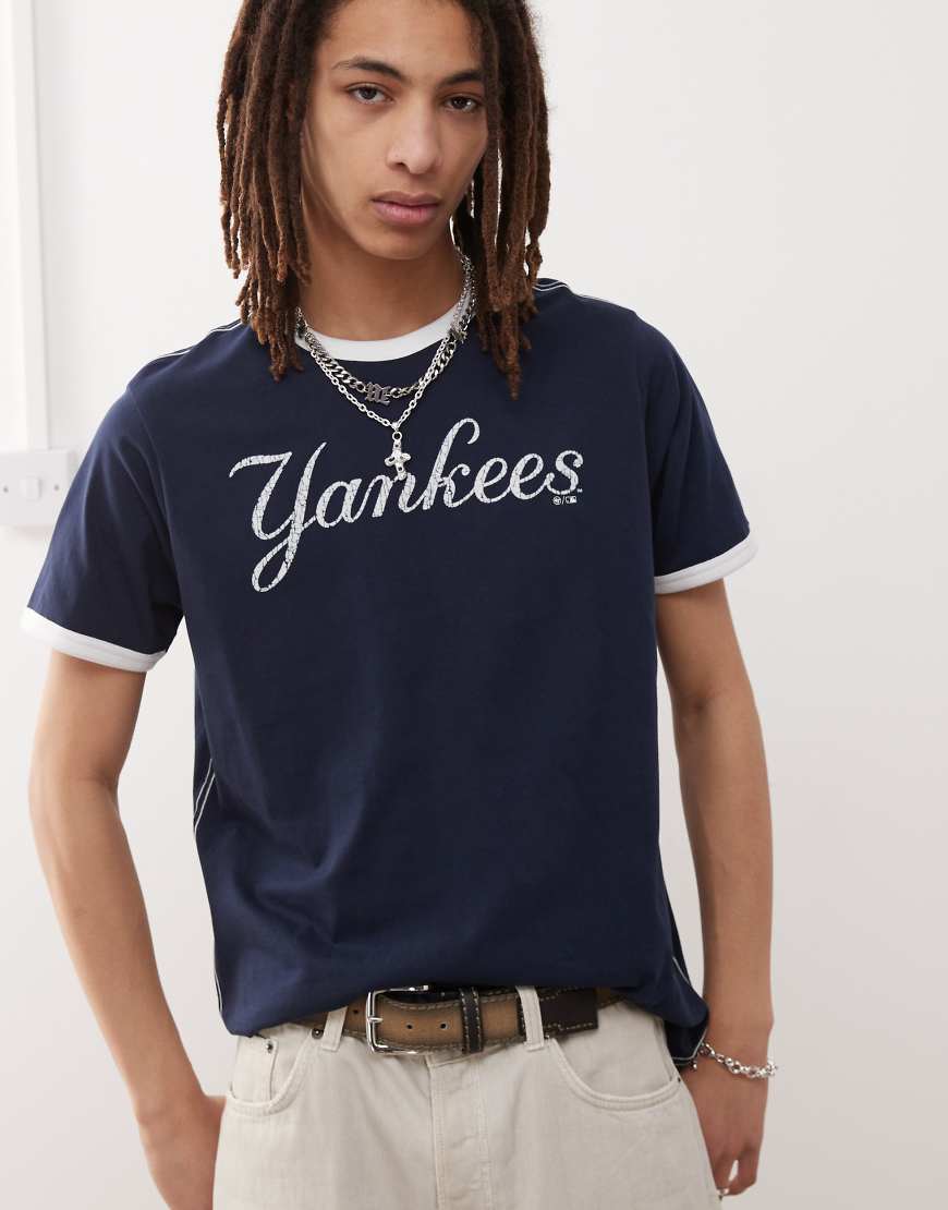 47 Brand - NY Yankees - T-Shirt in Marineblau mit Schriftzug von 47 Brand
