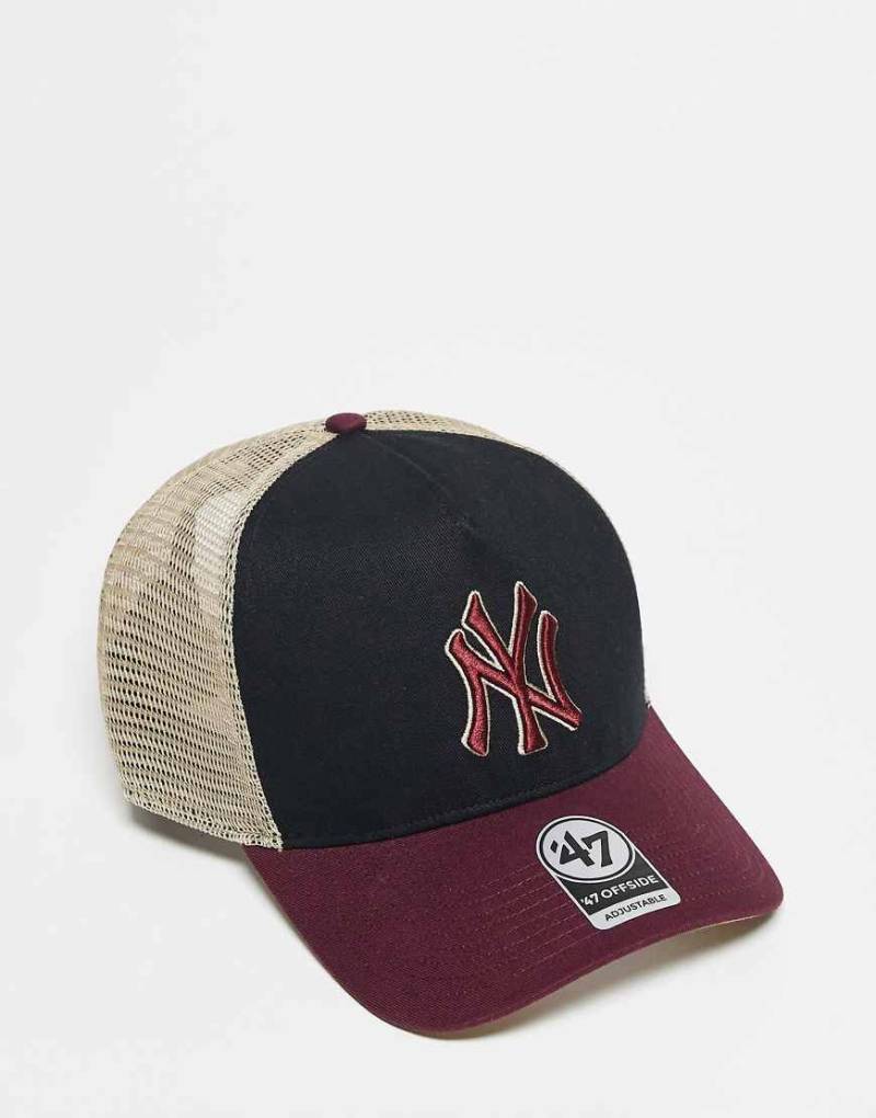47 Brand - Offside - Trucker-Kappe in Burgunderrot-Bunt mit kontrastierendem Schirm und NY Yankees-Logo von 47 Brand