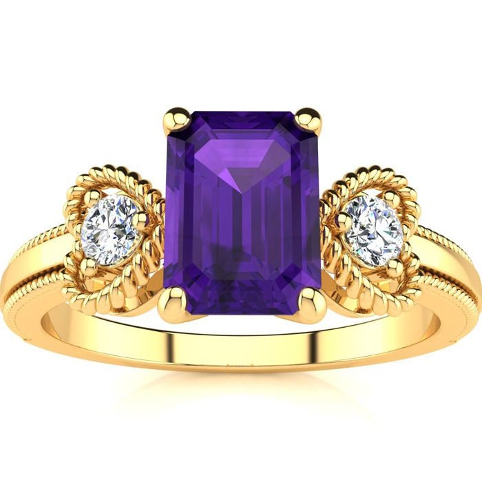 10 Karat Gelbgold 1 Smaragdschliff Amethyst Und Zwei Diamant Herz Ring 10 Karat Gelbgold 1 Smaragdschliff Amethyst Und Zwei Diamant Herz Ring von 47thStreetJewelry