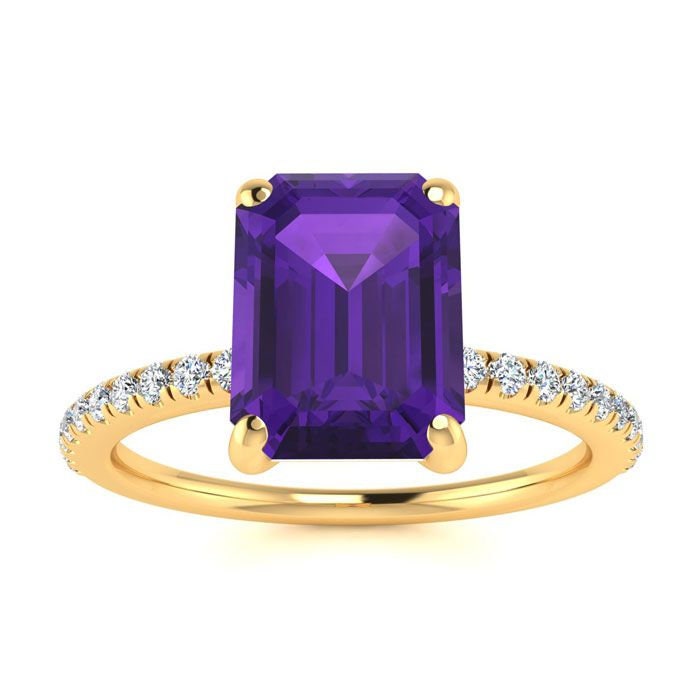 14 Karat Gelbgold 1 1/2 Smaragd Form Amethyst Und Diamant Ring von 47thStreetJewelry