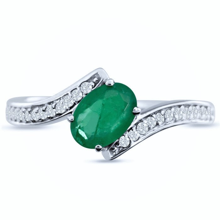 14K Weißgold 1/5Ct Ovaler Smaragd Und Diamant-Bypass-Ring, Erhältlich in Den Größen 4 - 9, 5 von 47thStreetJewelry