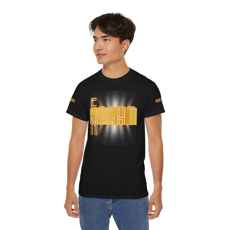 Fight Night Zeige Deine Stärke Mit Unserem Exklusiven T-Shirt von 4Alfas