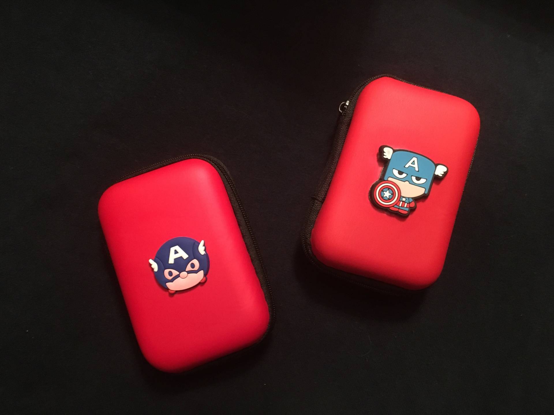 Captain America - Steve Rogers Chibi Kopfhörertasche/Münzetui Captain America - Steve Rogers Chibi Kopfhörertasche/Münzetui von 4EverFandom