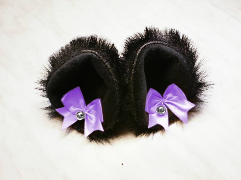 Kunstpelz Kätzchen Ohren Schwarze Katze Cosplay Mit Schleife & Glöckchen Kunstpelz Kätzchen Ohren Schwarze Katze Cosplay Mit Schleife & Glöckchen von 4HandmadeFashionable