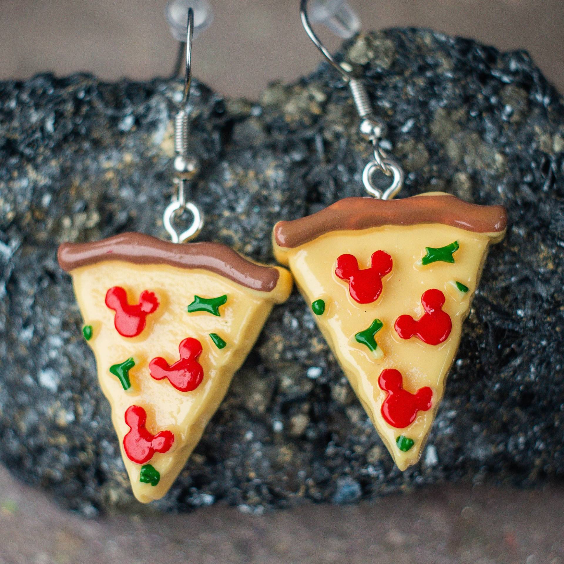 Pizzastück Ohrringe Aus Acryl, Ausgefallener Schmuck, Mickey Mouse, Fastfood, Kleine Geschenke, Kinderschmuck, Geschenkidee von 4Laliszeiten