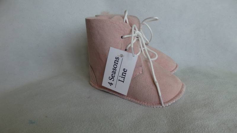 Lammfell Babyschuhe Rosa Handgemachte Leder Booties Shaggy Weihnachten Stiefel Geschenk Zurück Zu Schule Sheepwood Schaffell Hausschuhe Kostenlos von 4SeasonsLine