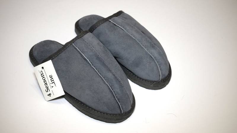 Schaffell Kinder Hausschuhe Grau Shaggy Stiefel 100 % Leder Pantoffeln Zurück Zu Schule-Weihnachts-Geschenk Nach Hause Mit Fell von 4SeasonsLine