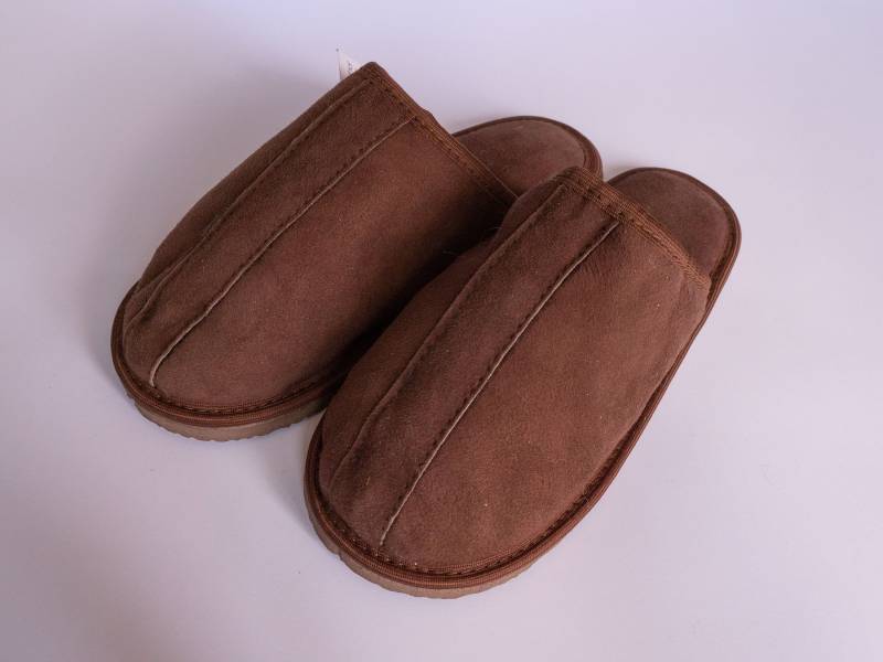 Schaffell Mann Hausschuhe Braun Fuß, Haus Schuhe Leder Pantoffeln Handgefertigten Stiefel Shaggy 100 % Weihnachtsgeschenk Fell von 4SeasonsLine