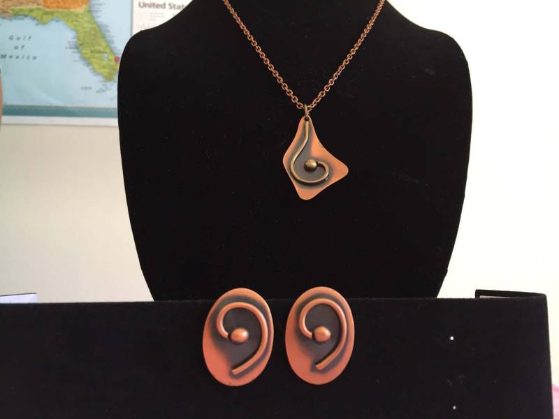 Echte Kupfer-Kette Und Clip Auf Ohrringe Set - Strukturierte Gliederkette Mit Foldover-Verschluss 1950Er Jahre von 4SweetK