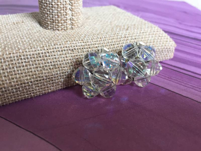 Multi-Facettiert Irisierende Kristallperle-Clip Auf Ohrringe - Perlen Blume Cluster Vintage 1950S 1960S von 4SweetK