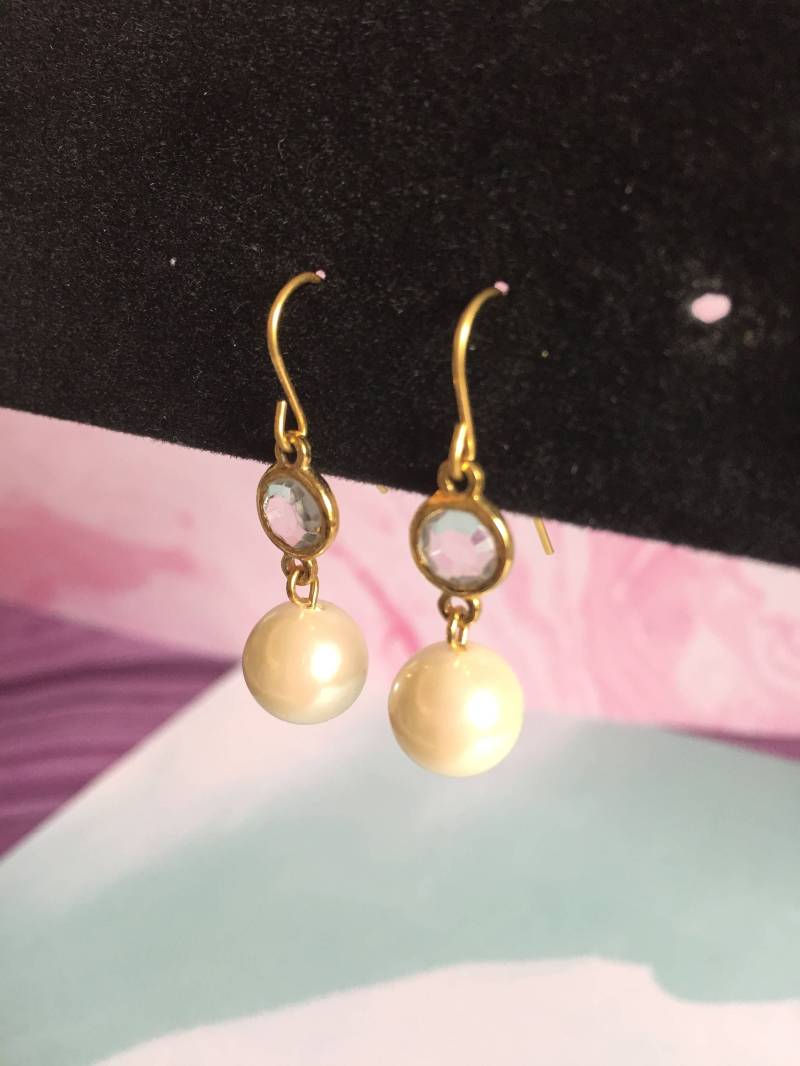 Perle Strass Ohrringe Gold Getönt Metall Klar Runde Pearlescent Perlen Vintage Tropfen Lünette Set von 4SweetK