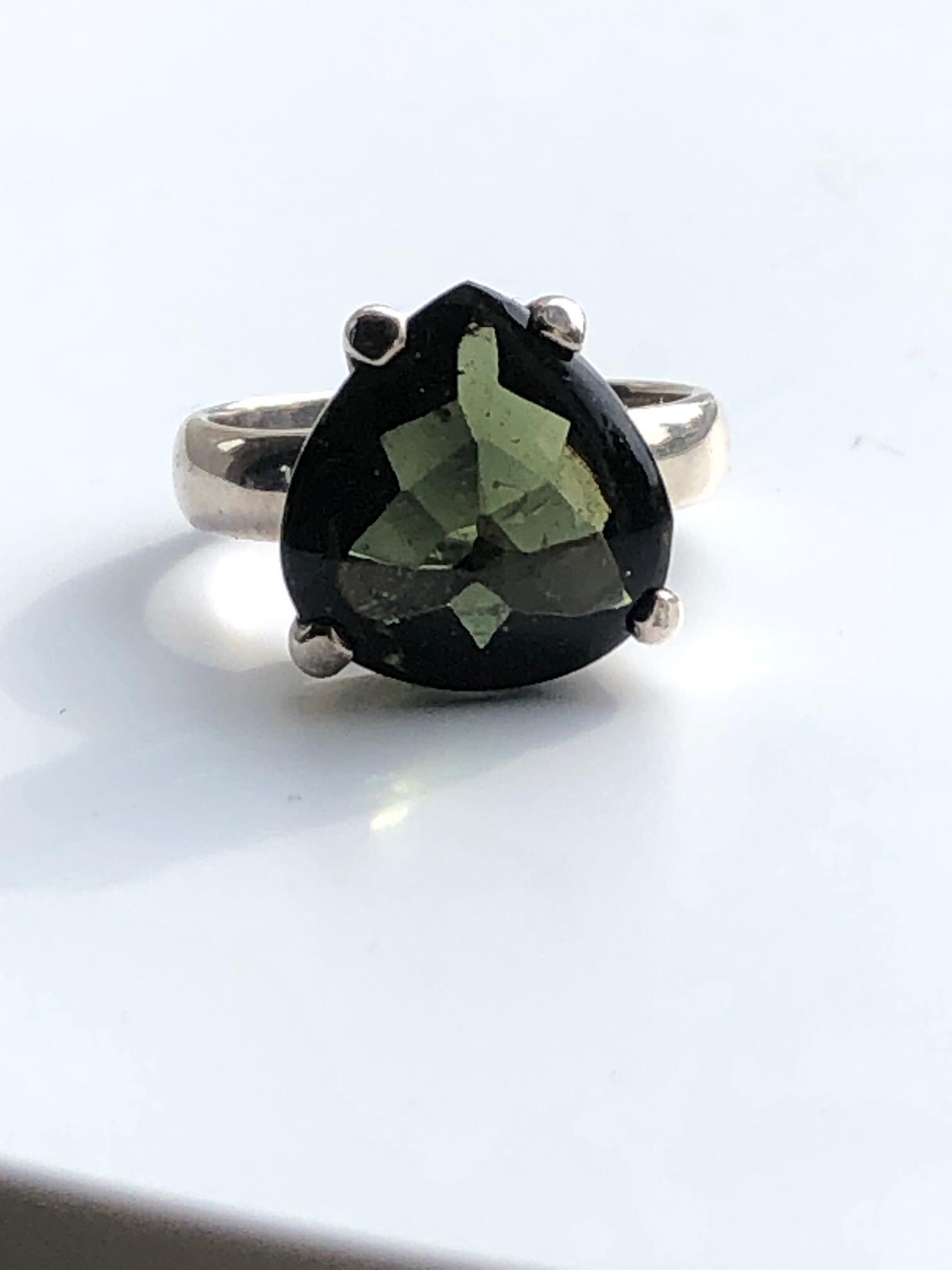 Echter Moldavit Ring 925 Silber, Grüner Edelstein von 4everDesignJewelry
