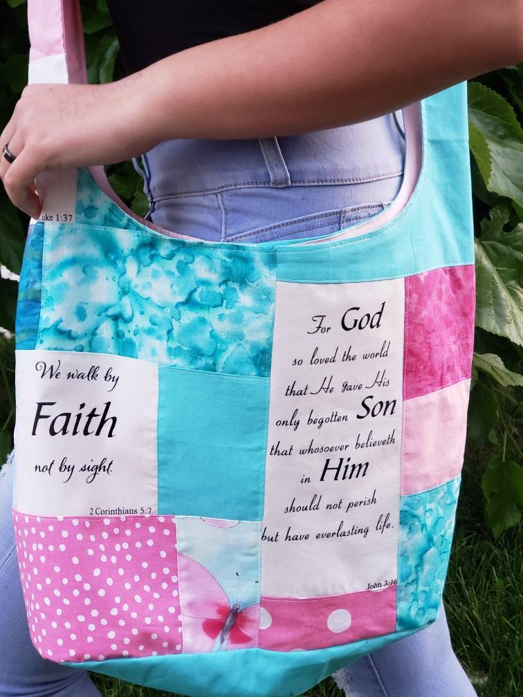 Bibel Vers Hobo Tasche, Religiöse Patchwork Inspirierende Crossbody Hobo, Schultertasche, Gesteppte Tasche Bibel Vers Hobo Tasche, Religiöse Patchwork Inspirierende Crossbody Hobo, Schultertasche, Gesteppte Tasche von 4girlsbags