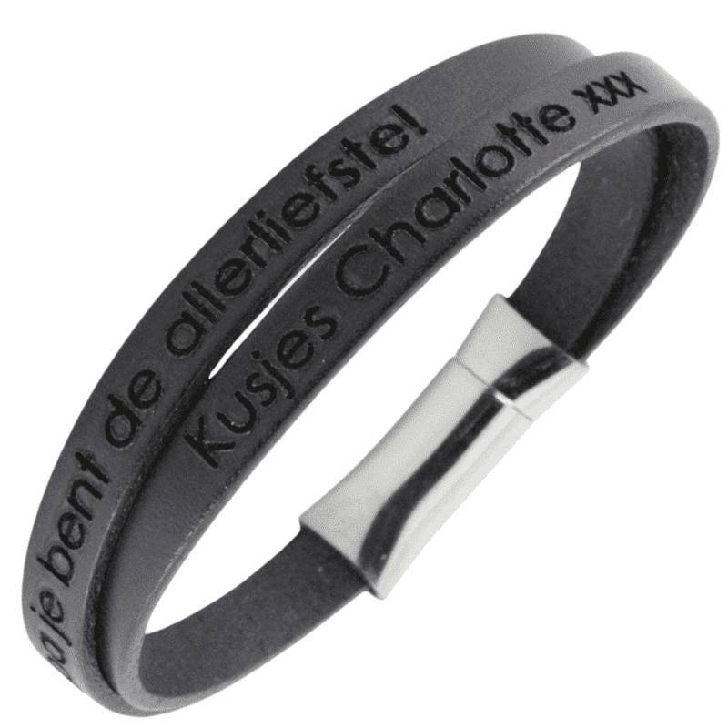 Lederarmband Mit Namen Oder Text, Handgefertigt Und Personalisiert. Geschenk Gravur Für Männer, Erhältlich in Mehreren Farben Lederarmband Mit Namen Oder Text, Handgefertigt Und Personalisiert. Geschenk Gravur Für Männer, Erhältlich in Mehreren Farben von 4him2com