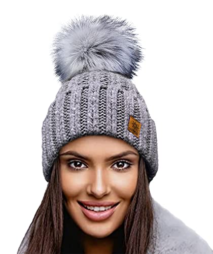 4sold Damen Wurm Winter Style Beanie Strickmütze Mütze mit Fellbommel Bommelmütze Hat Ski Snowboard Pelz Bommel Pompon Kreis Kleine Kristalle Crystals (Grau) von 4sold