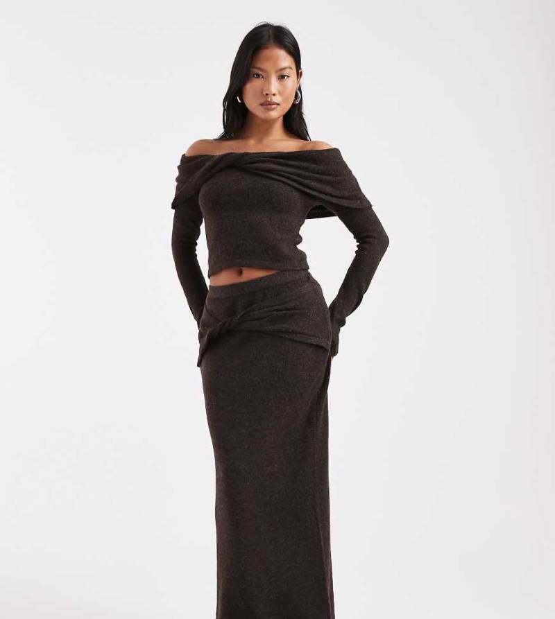 4th & Reckless Petite - Maxirock aus Strick in Schokobraun mit verdrehtem Detail, Kombiteil-Brown von 4th & Reckless Petite