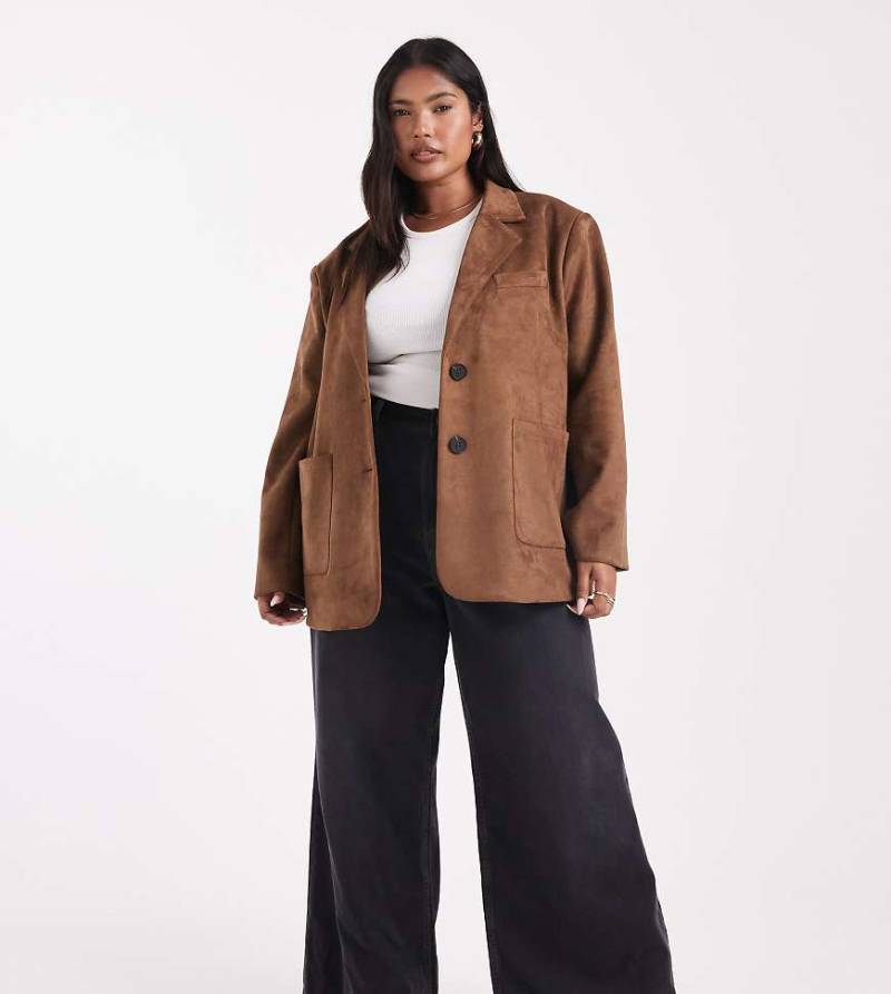 4th & Reckless - Eleganter Blazer aus Wildlederimitat in Kamelbraun mit Taschen vorn-Brown von 4th & Reckless Plus