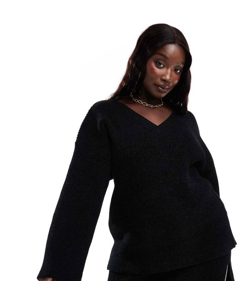 4th & Reckless Plus - Gerippter Oversize-Strickpullover in Schwarz mit V-Ausschnitt, Kombiteil von 4th & Reckless Plus
