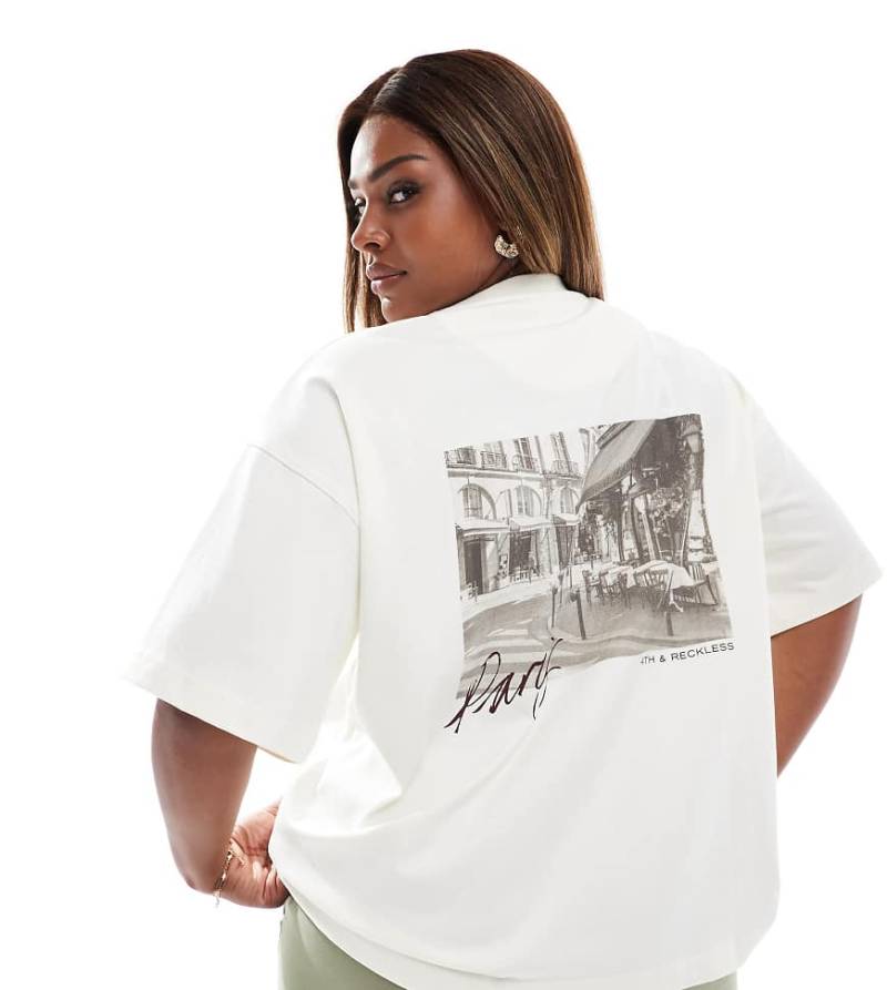 4th & Reckless Plus - Oversize-T-Shirt in Cremeweiß mit „Paris"-Print auf dem Rücken von 4th & Reckless Plus