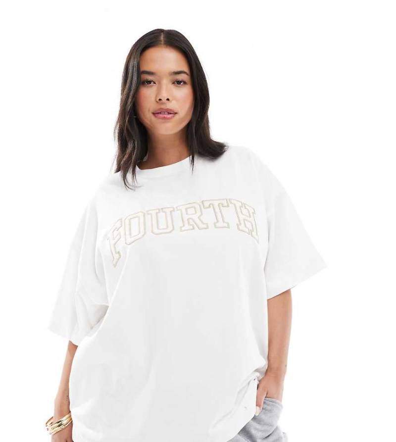 4th & Reckless Plus - Oversize-T-Shirt aus Baumwolle in Weiß mit Häkel-Logo von 4th & Reckless Plus