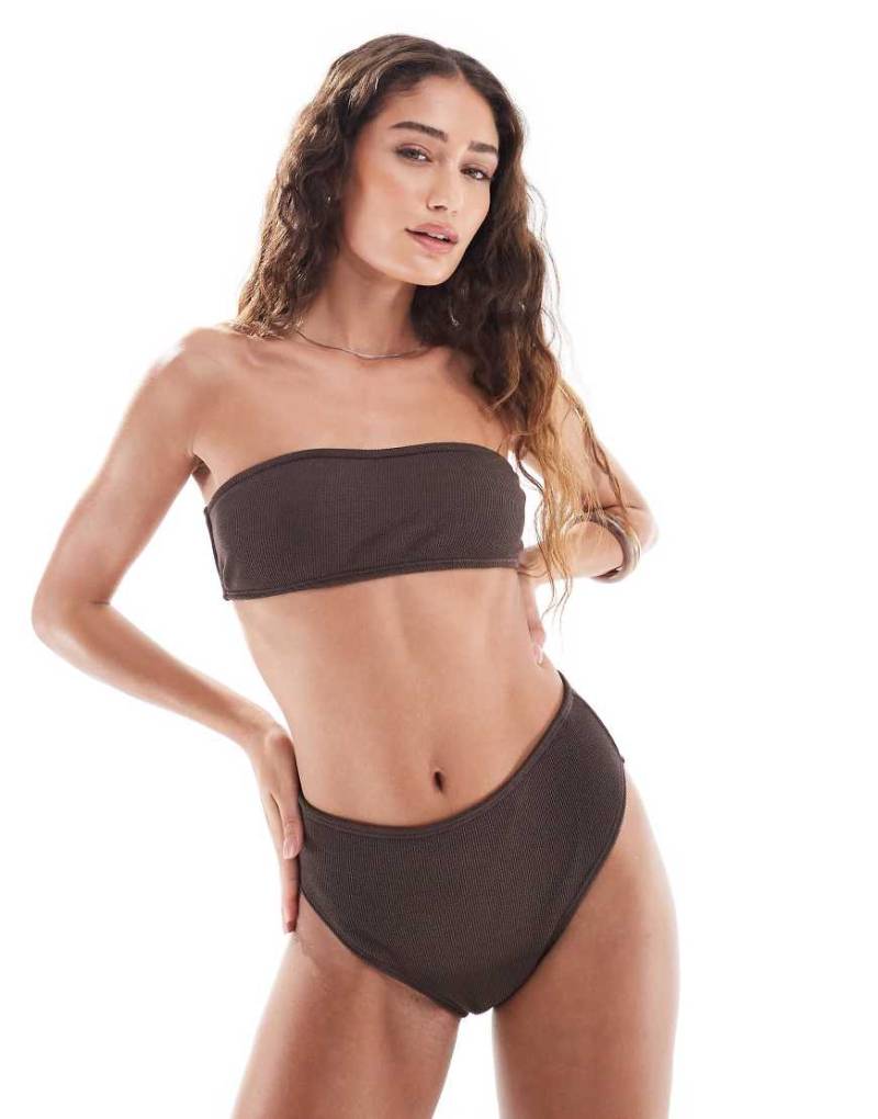 4th & Reckless - Bikinihose in Braun mit Knitterstruktur und hohem Bund, Kombiteil von 4th & Reckless