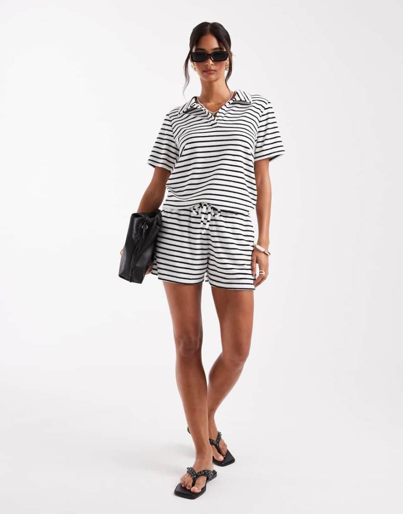 4th & Reckless - Gestreiftes Polo-Oberteil aus Frottee in Schwarz-Weiß, Kombiteil-Bunt von 4th & Reckless